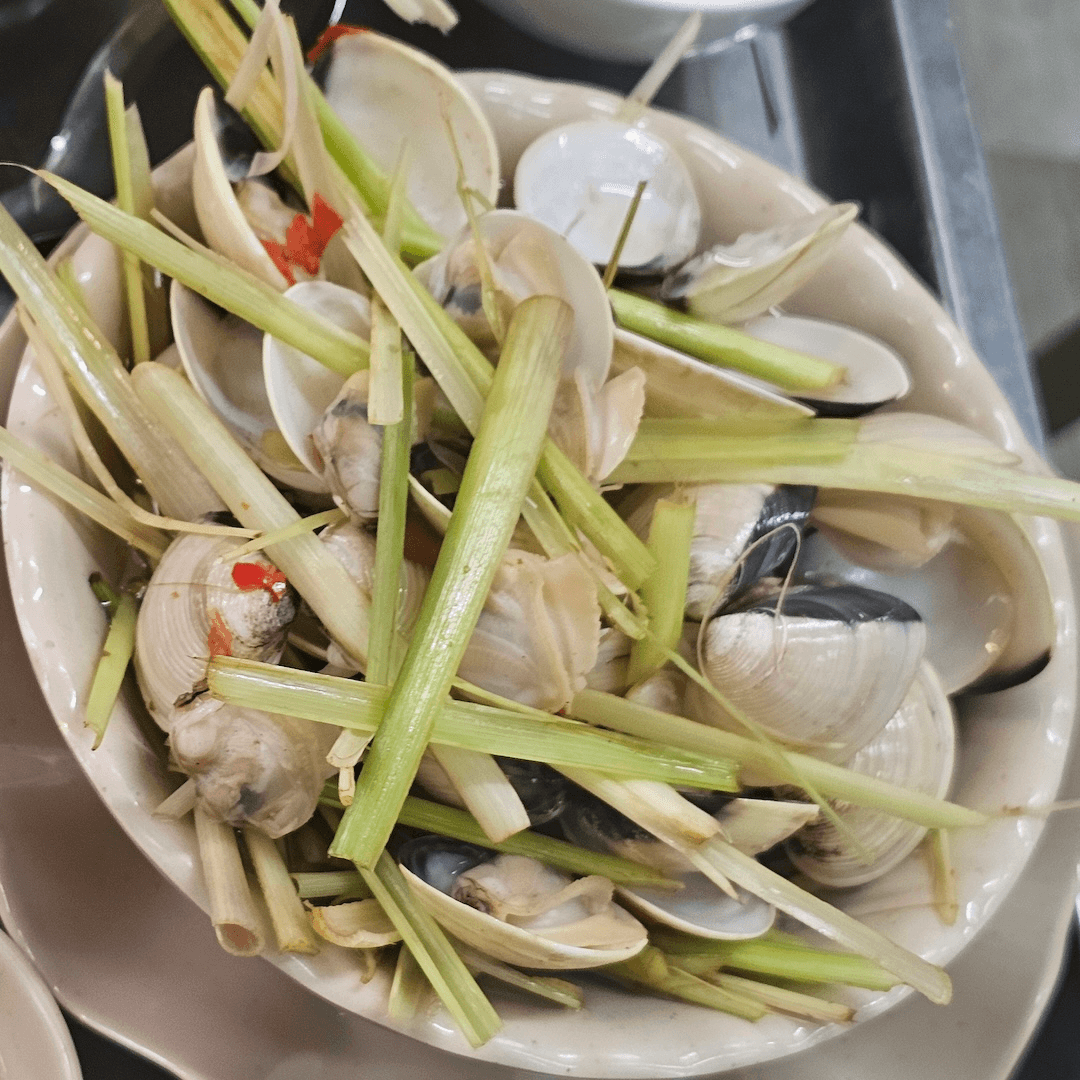Ngao hấp sả ớt