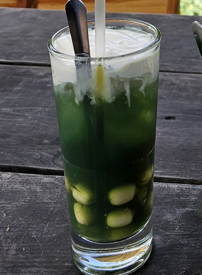 Trà sen kem mặn