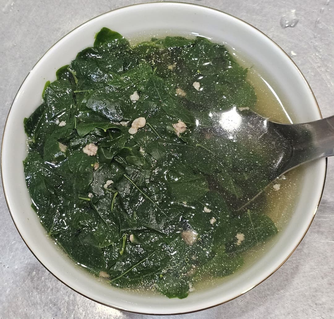 Canh rau ngót thịt bằm