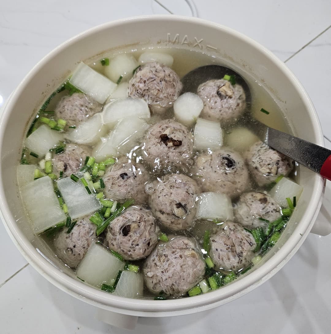 Canh củ cải mọc