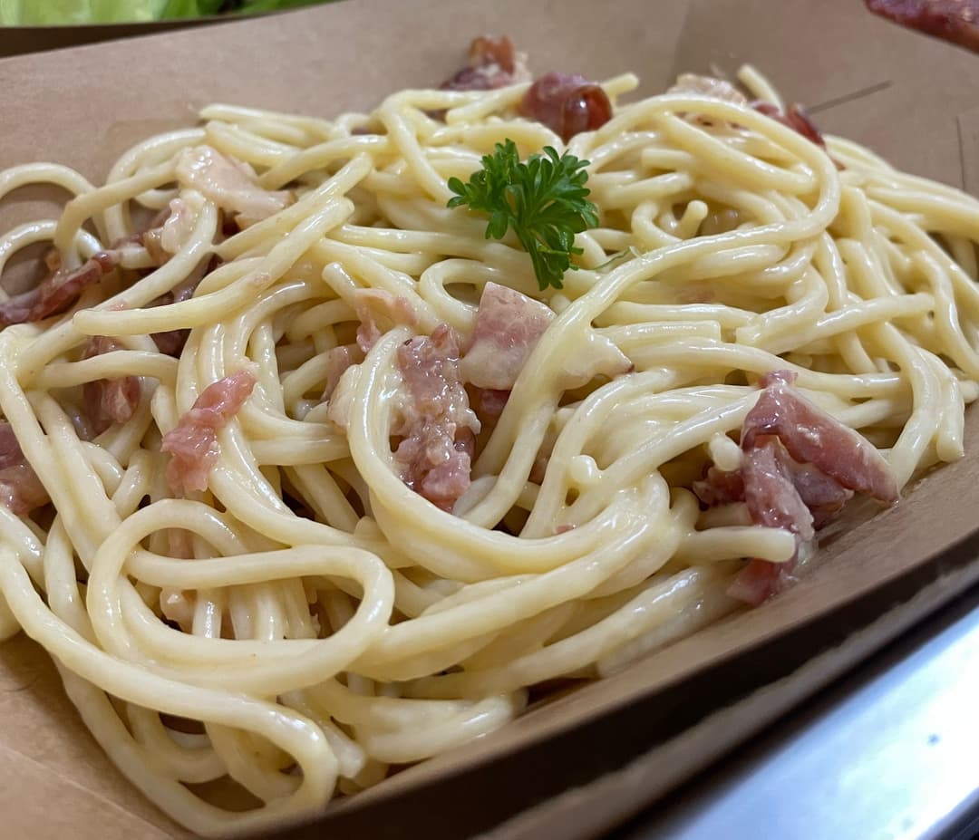 Mì Ý sốt chanh leo