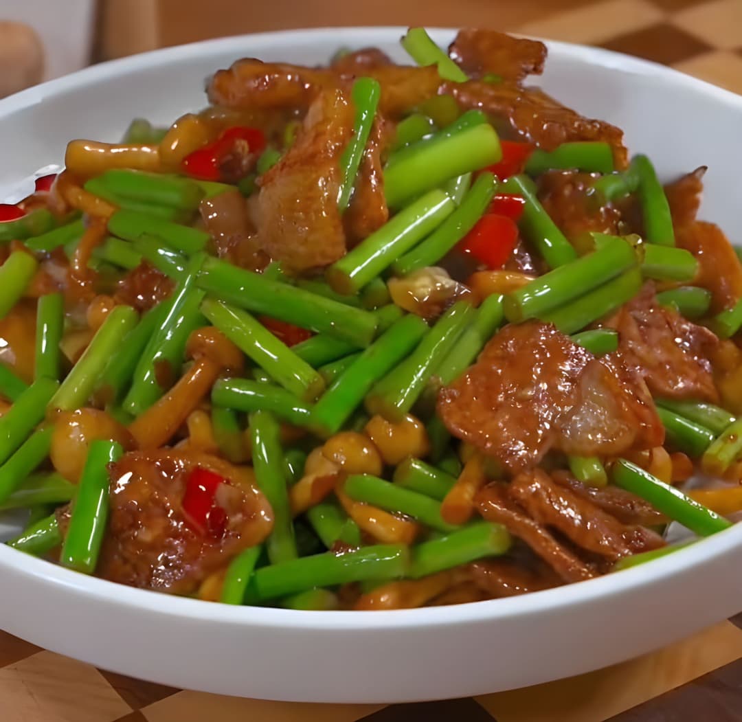 Ba chỉ xào nấm