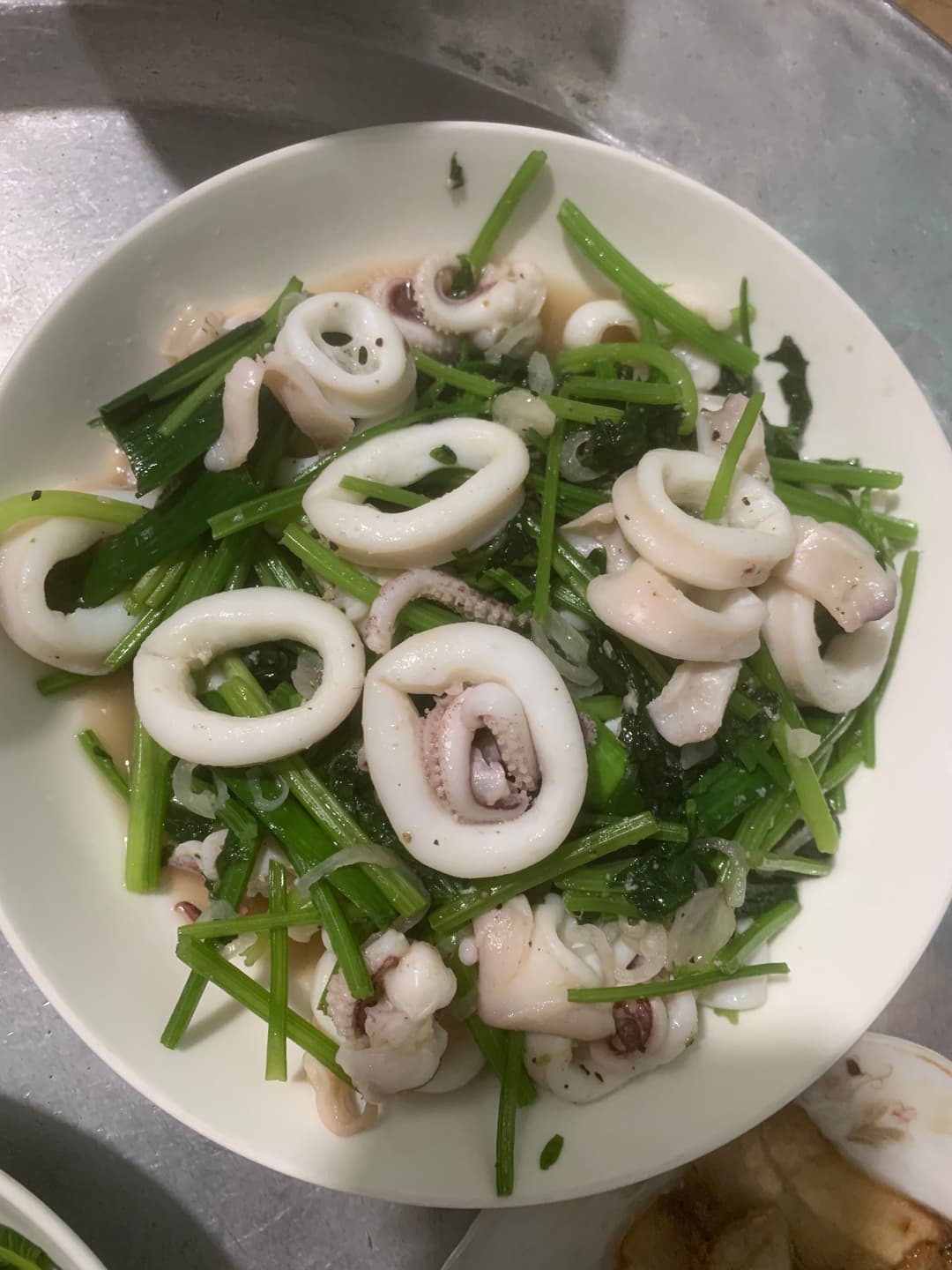 Mực xào cần tây