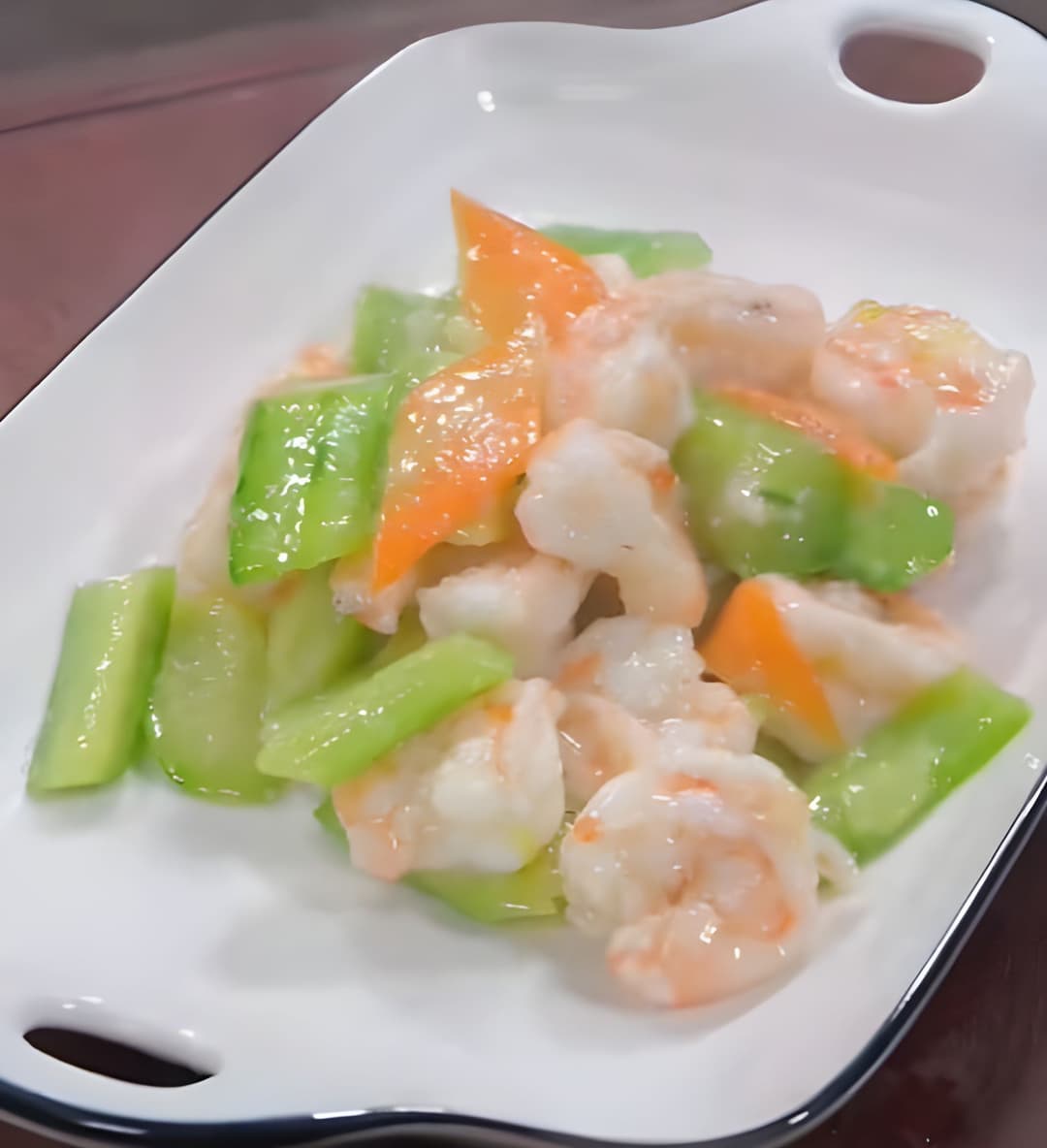 Tôm xào dưa chuột