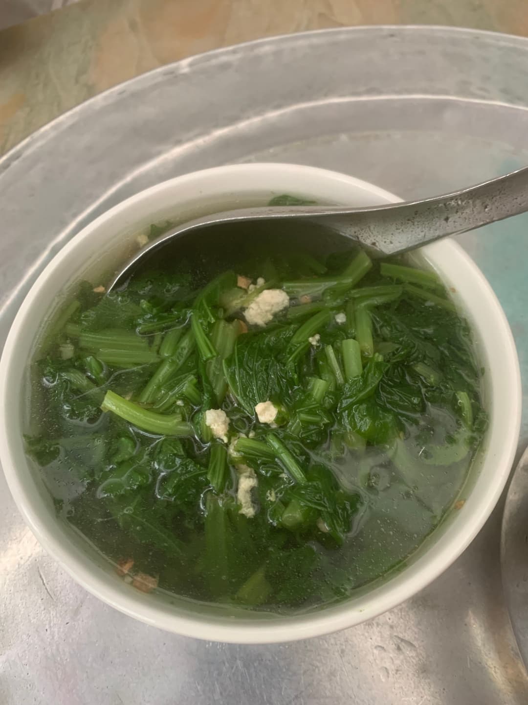 Canh cải xanh nấu thịt
