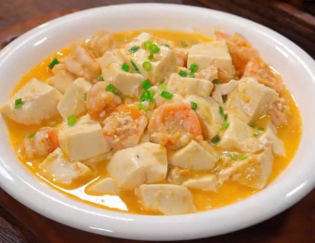 Đậu hũ tôm sốt trứng muối
