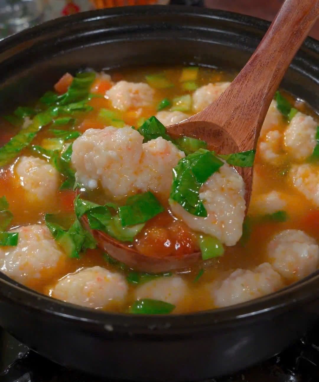 Canh tôm viên