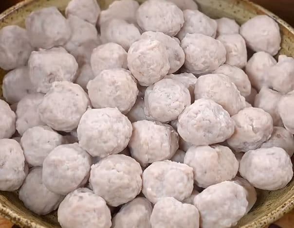 Thịt viên thả lẩu