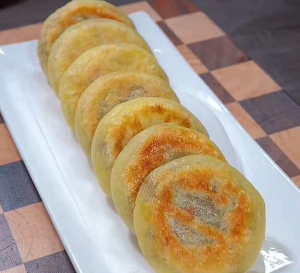 Bánh khoai tây nhân thịt bò