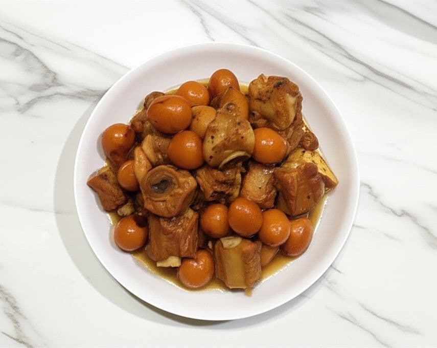 Sườn non kho trứng cút