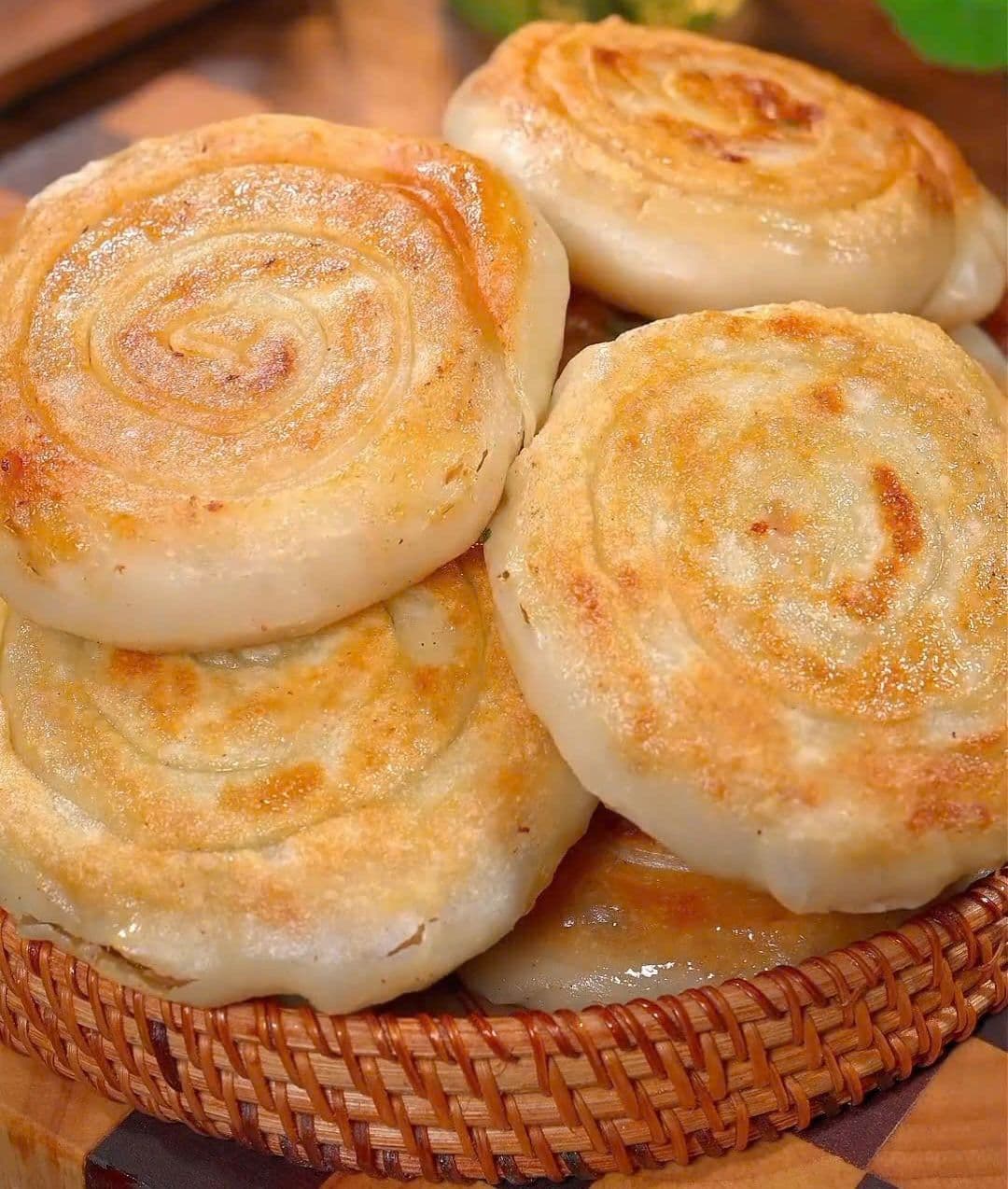 Bánh thịt chiên giòn