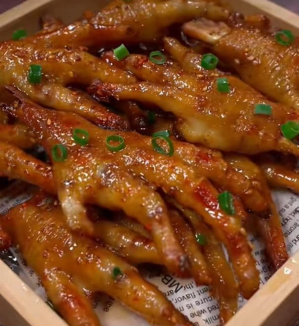 Chân gà nướng cay