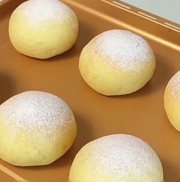 Bánh mì kem lạnh