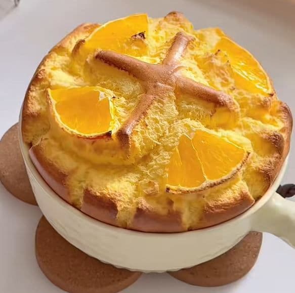 Bánh Soufflé vị cam