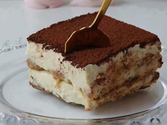 Bánh Tiramisu