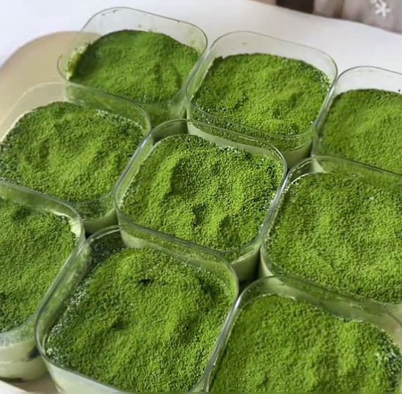 Bánh Tiramisu matcha